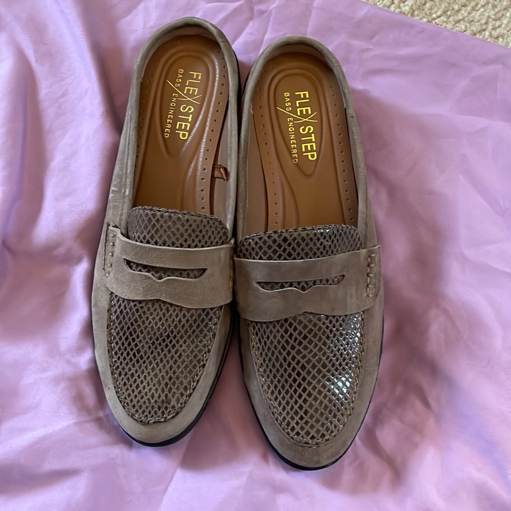 NWOT Size 6 Bass Flex Step Nicole